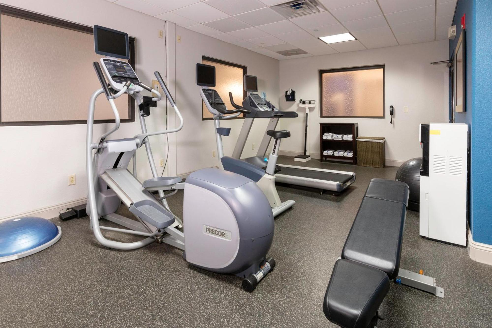 Holiday Inn Express Hotel & Suites Jacksonville Airport By Ihg Экстерьер фото
