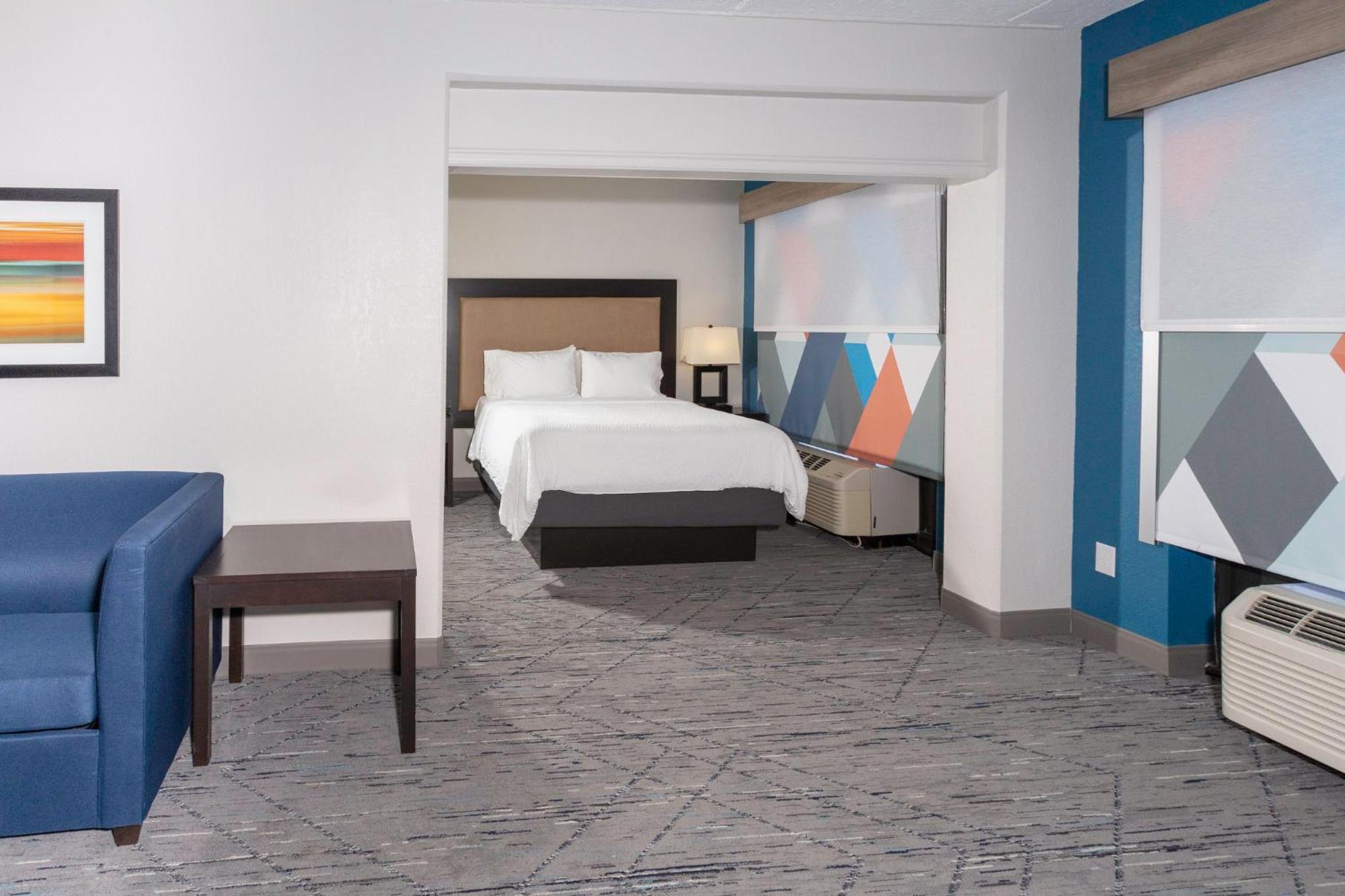 Holiday Inn Express Hotel & Suites Jacksonville Airport By Ihg Экстерьер фото